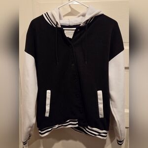 Aeropostale Black and White Hoodie.  Size M.